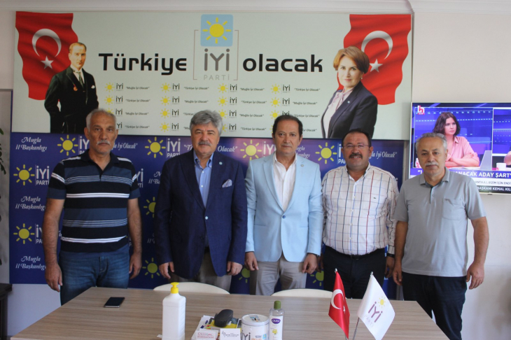 Kayseri eski Milli Eğitim Müdürü İYİ Parti'ye katıldı!