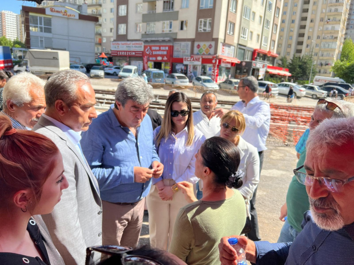 Milletvekili Ataş, çarşı pazarda dert dinledi: Vatandaş AKP'den bıktı!
